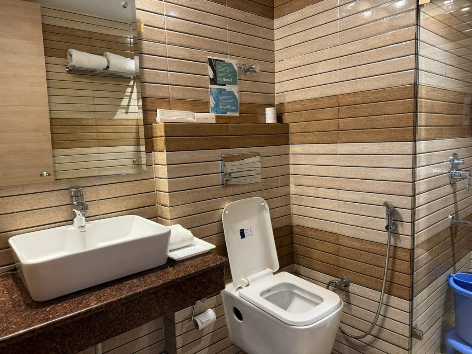 Hotel River Retreat Кангра Екстериор снимка