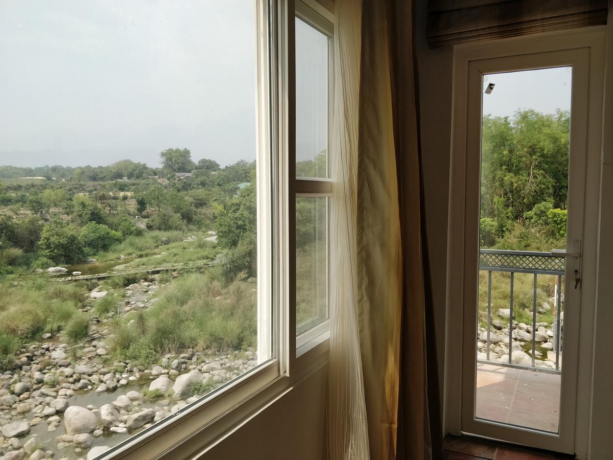 Hotel River Retreat Кангра Екстериор снимка