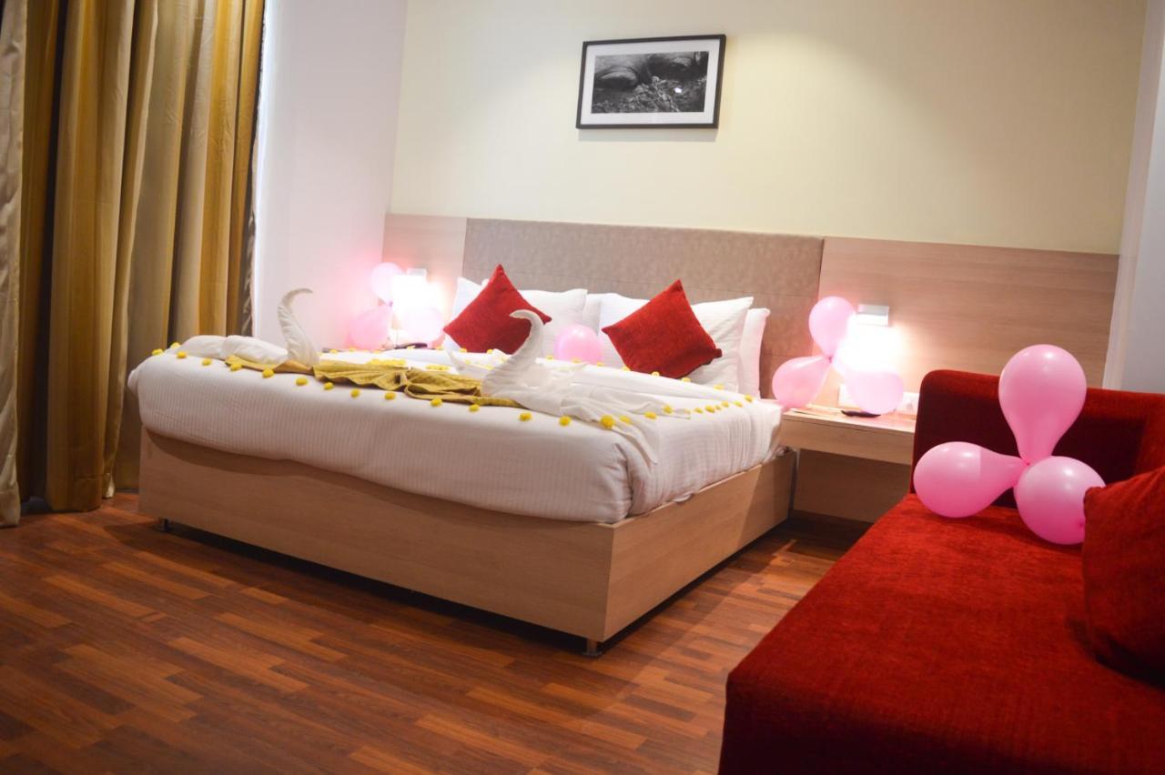 Hotel River Retreat Кангра Екстериор снимка