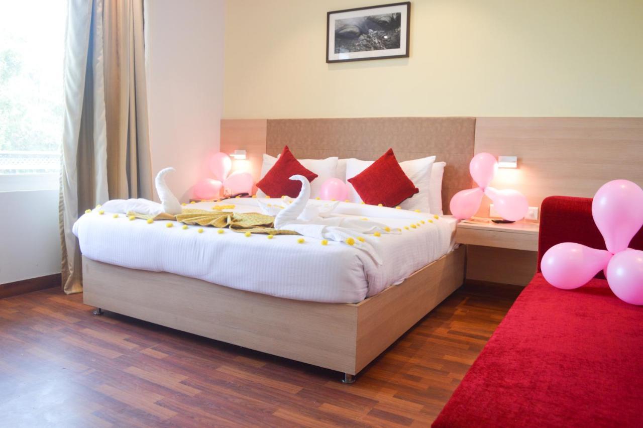 Hotel River Retreat Кангра Екстериор снимка