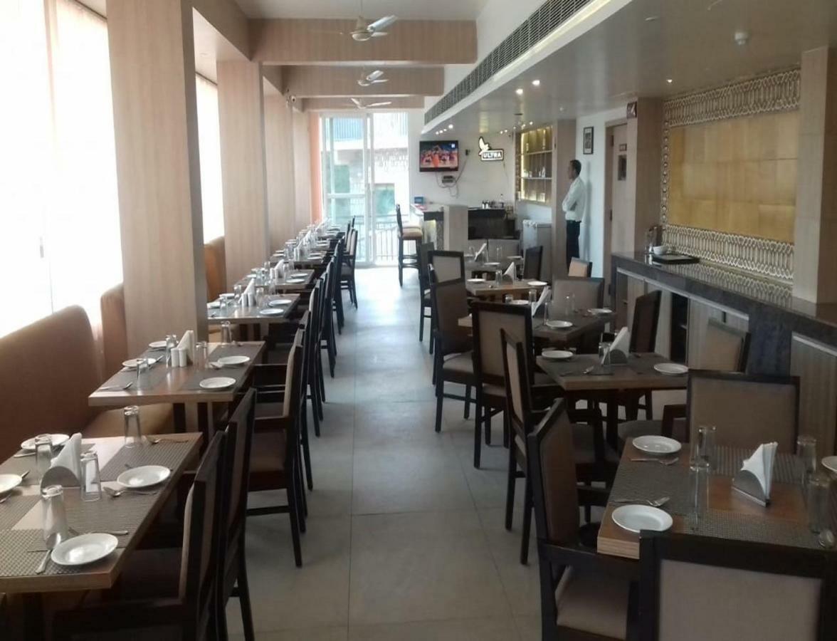 Hotel River Retreat Кангра Екстериор снимка