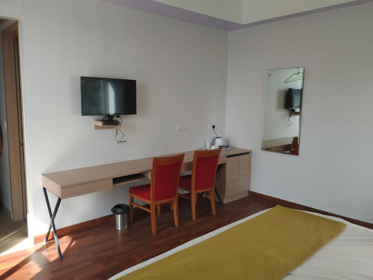 Hotel River Retreat Кангра Екстериор снимка